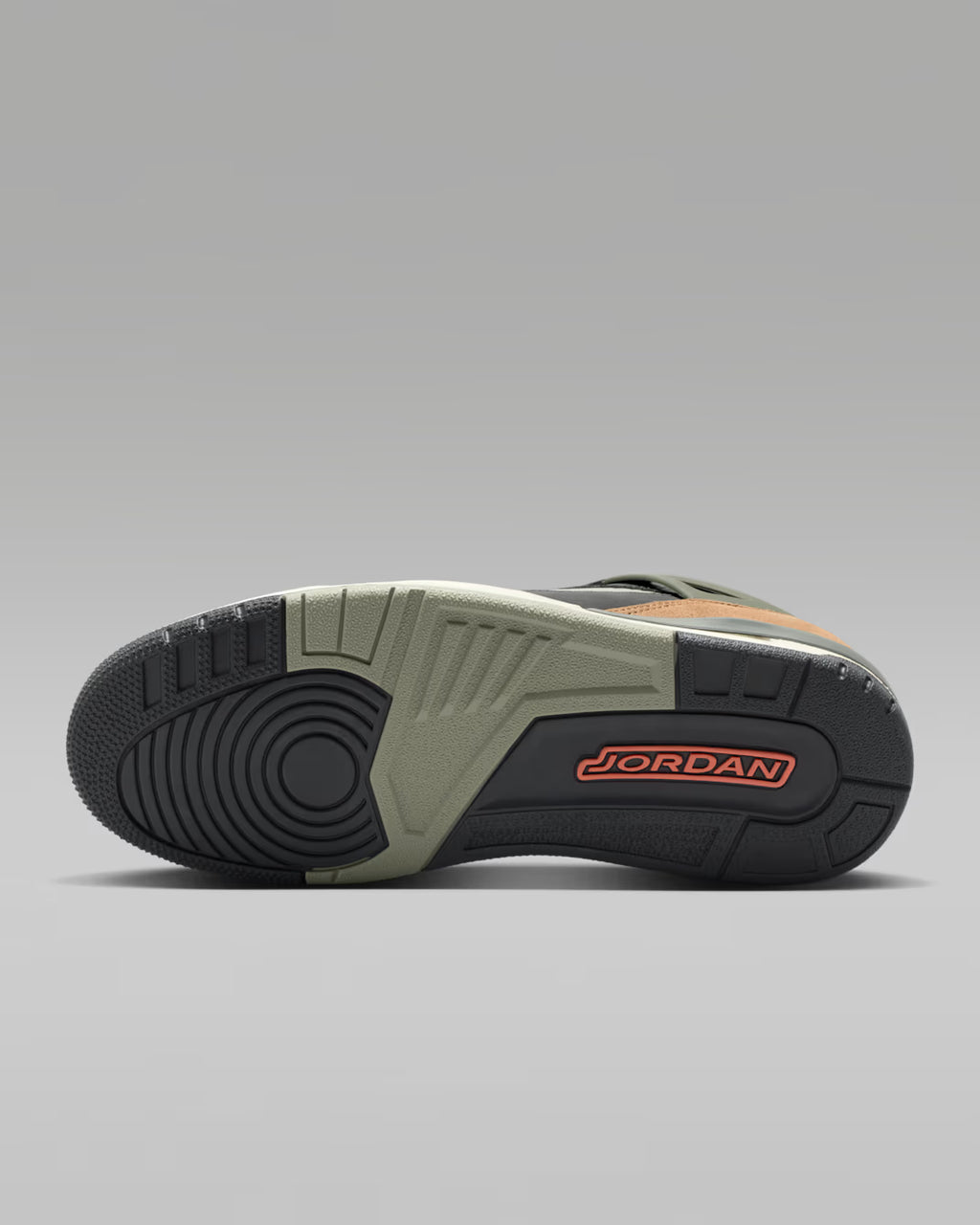 Jordan Spizike Low